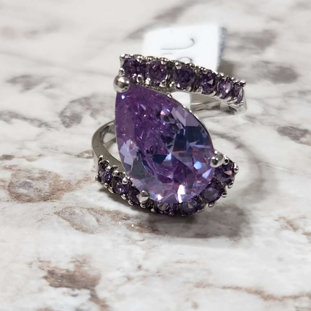 New Light Purple Diamond Ring